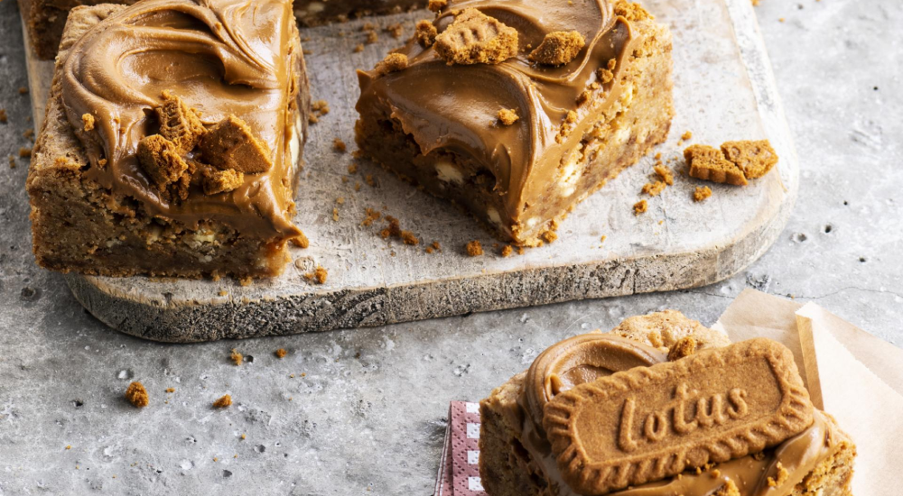 Biscoff Blondie Bars Recipe